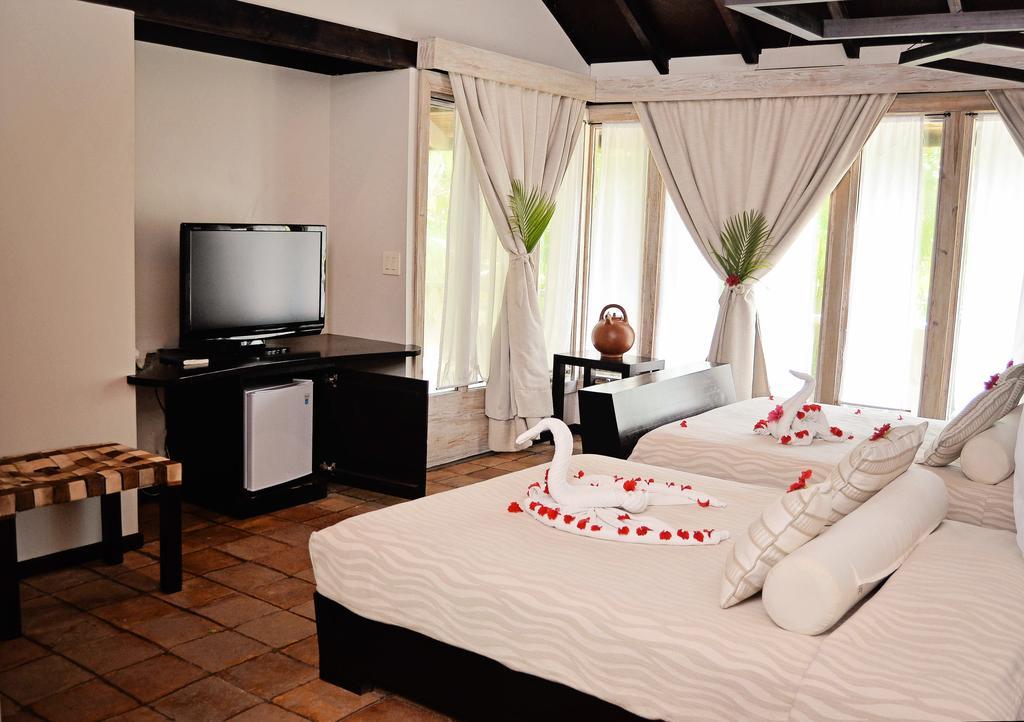 Hotel Henry Morgan All Inclusive West Bay Kültér fotó